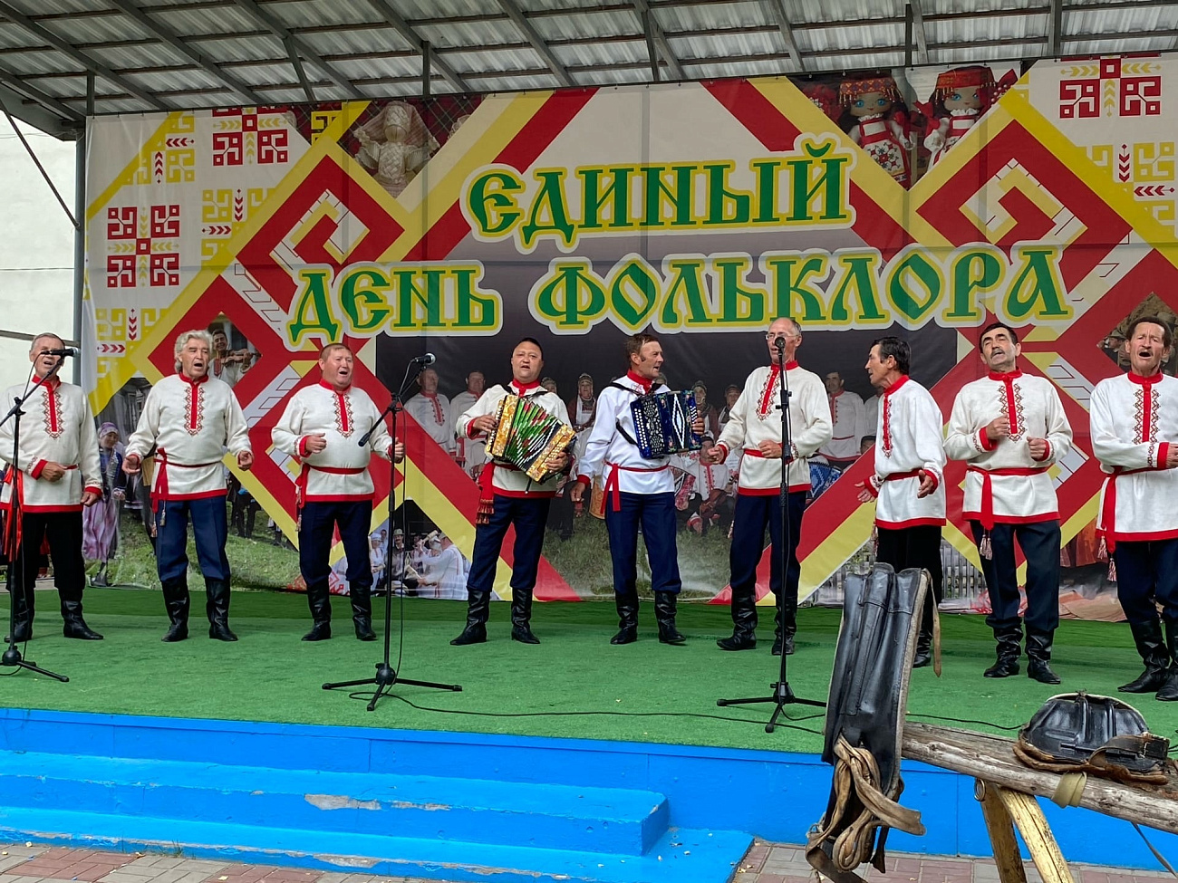 ЦЕНТР НАРОДНОГО ТВОРЧЕСТВА | В Комсомольском районе состоялся фестиваль обрядов и традиций «Несĕлсен сăвапĕ» (Связь поколений)