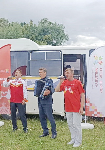 ЦЕНТР НАРОДНОГО ТВОРЧЕСТВА | В рамках проекта «Яркое лето Чувашии» автоклубы продолжают радовать жителей республики