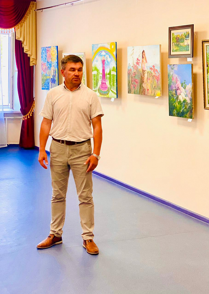 ДОМ ДРУЖБЫ НАРОДОВ    Мир глазами чебоксарских художников в технике "наив" 