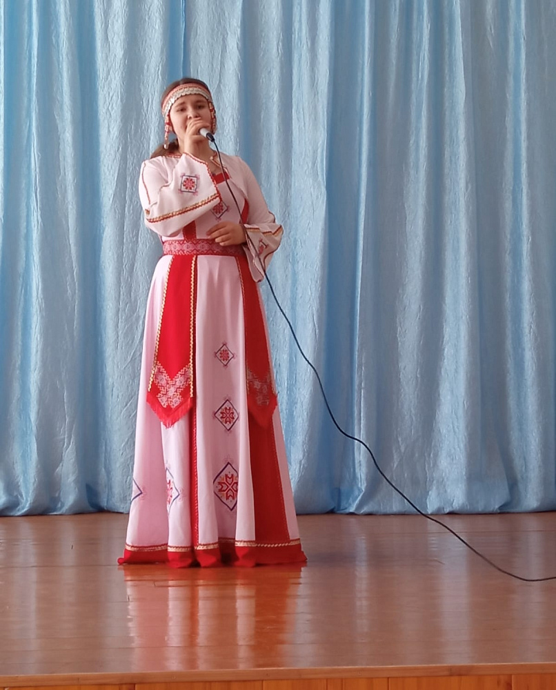 В Новоандиберевском СК праздничный концерт «Её величество женщина».