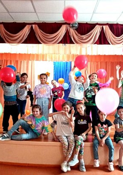 В первые дни лета работники культуры Алатырского муниципального округа провели мероприятия с детьми из пришкольных лагерей