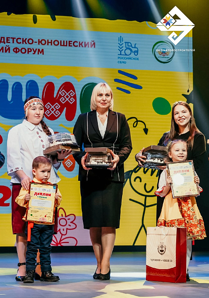 ДК ТРАКТОРОСТРОИТЕЛЕЙ | IV Республиканский конкурс творческих работ «Лучшие на селе» вновь объединил талантливых детей из разных уголков Чувашии