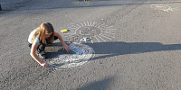 ЯЛЬЧИКИ | День села: «Я рисую солнце, мир» - артпроект рисунков на асфальте