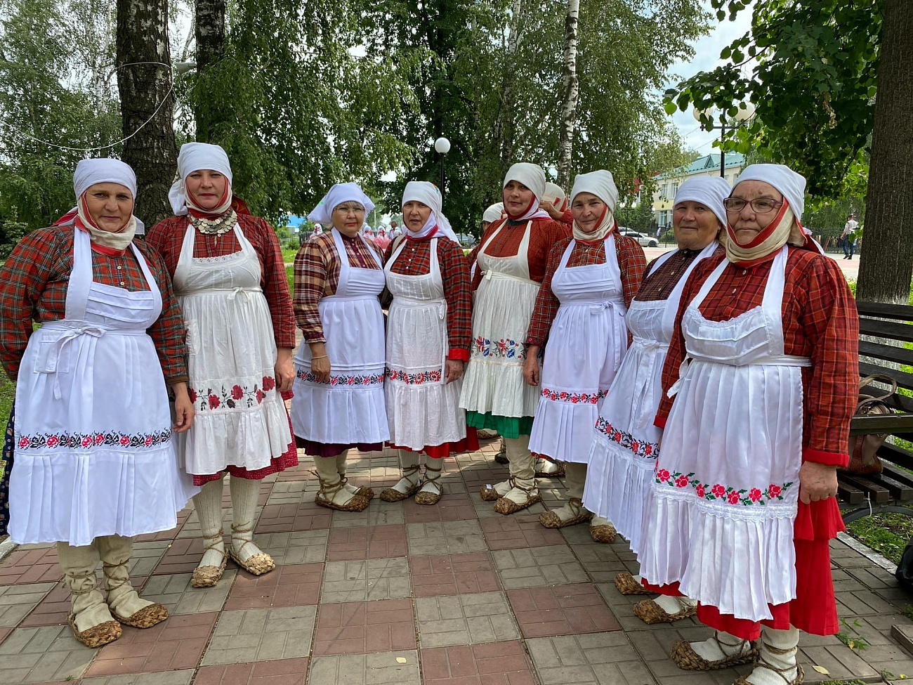 ЦЕНТР НАРОДНОГО ТВОРЧЕСТВА | В Комсомольском районе состоялся фестиваль обрядов и традиций «Несĕлсен сăвапĕ» (Связь поколений)