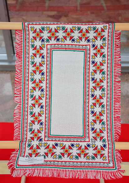 ЦЕНТР НАРОДНОГО ТВОРЧЕСТВА │Мастер-класс по традиционным приемам вышивки (Мастера-Надежды Кузнецовой, часть 1)