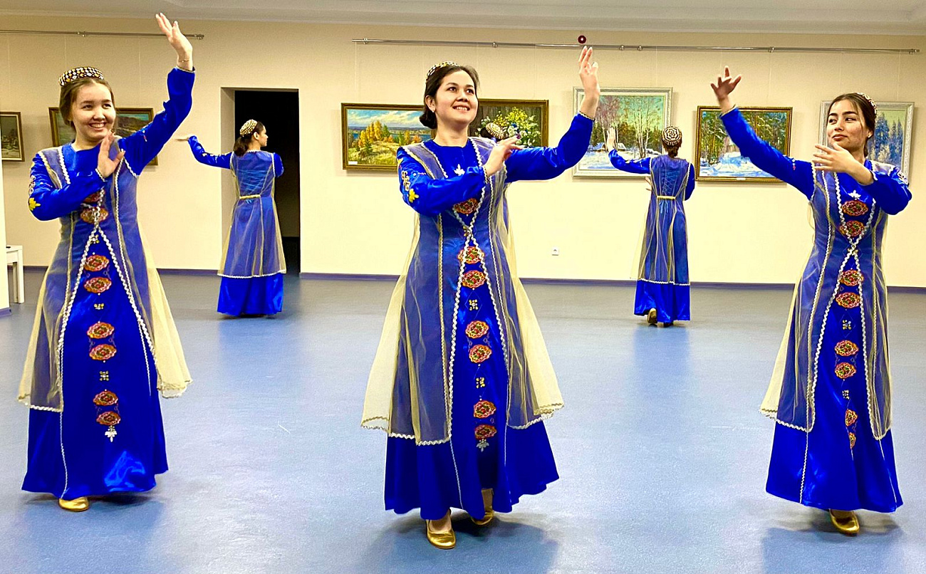 Туркменский танец